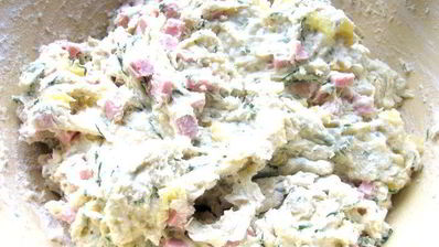 сырно-тыквенные лепешки с колбасой и зеленью