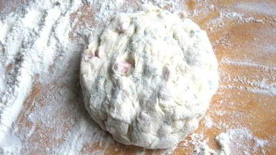 сырно-тыквенные лепешки с колбасой и зеленью