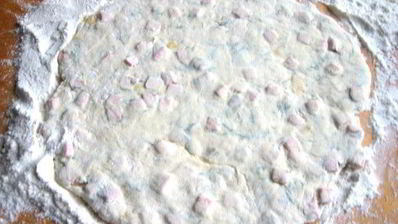 сырно-тыквенные лепешки с колбасой и зеленью