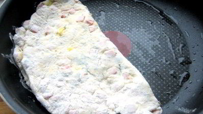 сырно-тыквенные лепешки с колбасой и зеленью