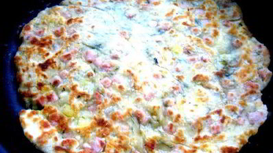 сырно-тыквенные лепешки с колбасой и зеленью