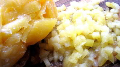 сырно-тыквенные лепешки с колбасой и зеленью