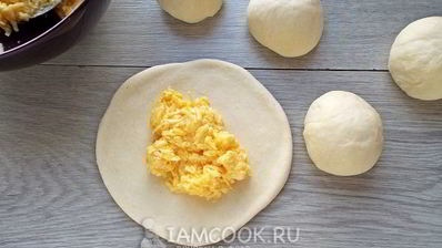 сырные лепешки на кефире на сковороде