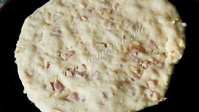 сырные лепешки с ветчиной