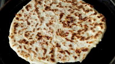 сырные лепешки с ветчиной