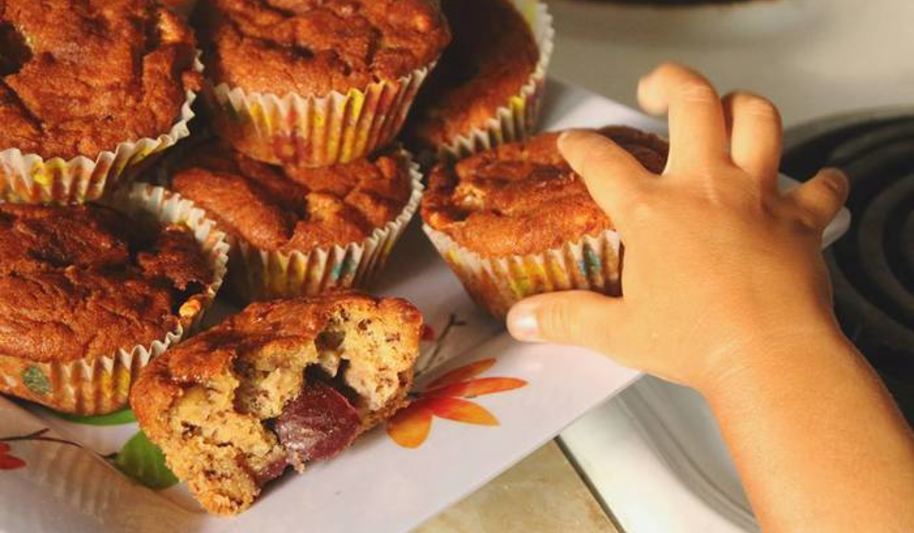 Рецепт безглютеновых карамельных маффинов со сливами