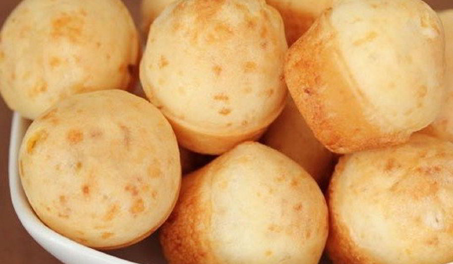 Рецепт безглютеновых маффинов пау ди кейжу с кусочками сыра