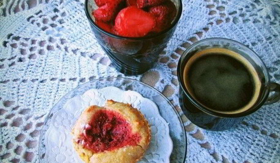 Рецепт клубничных маффинов с овсянкой