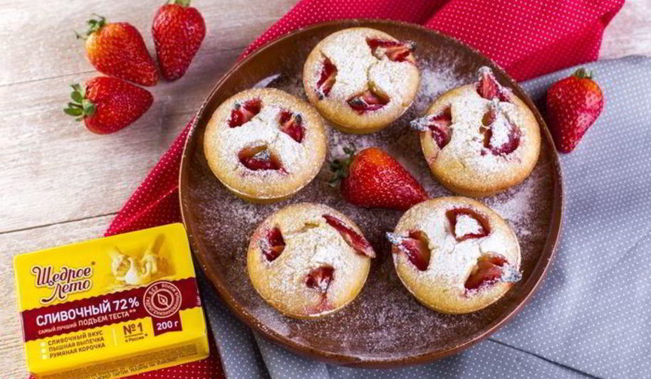 Рецепт клубничных маффинов