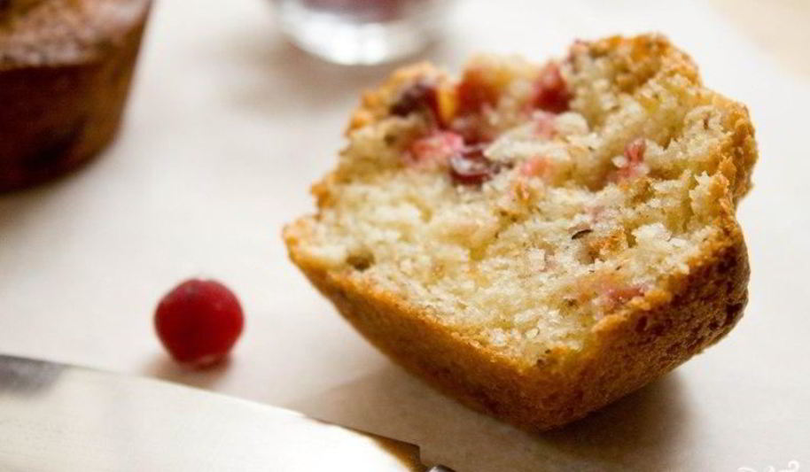 Рецепт клюквенных маффинов с фундуком