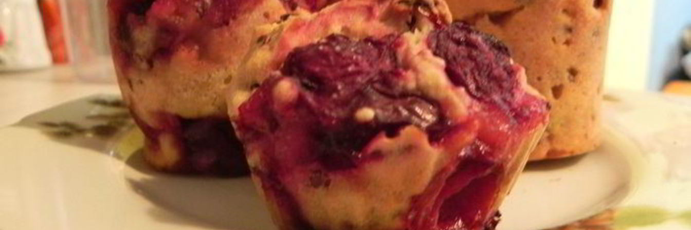 Кукурузные маффины с ягодами и кардамоном