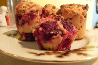 Кукурузные маффины с ягодами и кардамоном