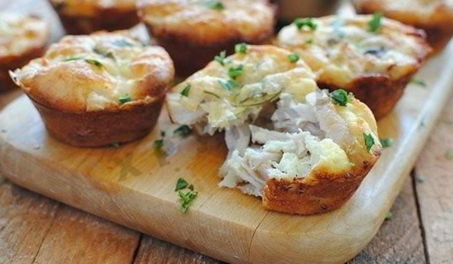 Рецепт куриных маффинов с сыром