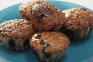 Маффины с черной смородиной