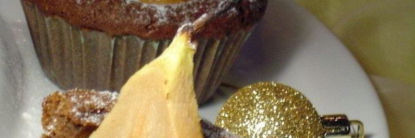 Маффины с грушей и шоколадом