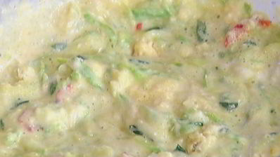 маффины с кабачком, фетой и зеленым луком