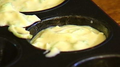 маффины с кабачком, сыром и мятой