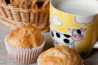 Маффины с копченой курицей и сыром