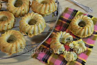 Маффины с кукурузой и зеленью