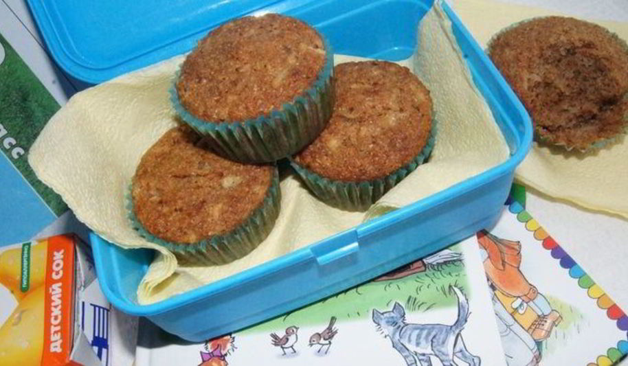 Рецепт маффинов с отрубями, медом и яблоком