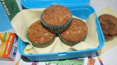 маффины с отрубями, медом и яблоком