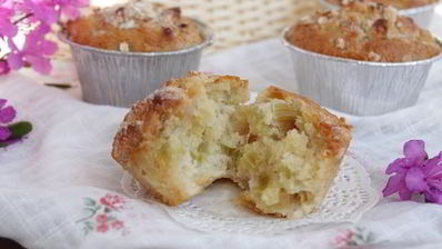 маффины с ревенем и марципановым штрейзелем