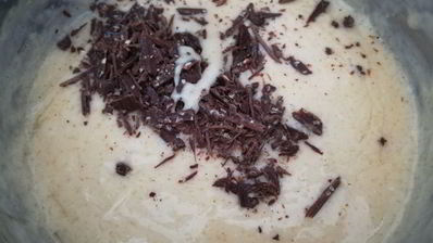 маффины с шоколадом и вишней