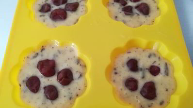 маффины с шоколадом и вишней