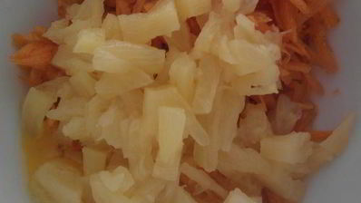 морковные маффины с макадамией и ананасом