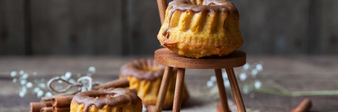 Морковные маффины с миндальной мукой и карамелью