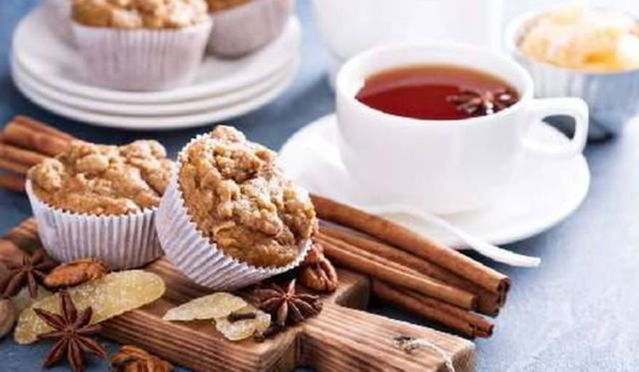 Рецепт сдобных маффинов из цельной пшеницы с яблоками и орехами