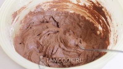 шоколадные маффины с карамелью