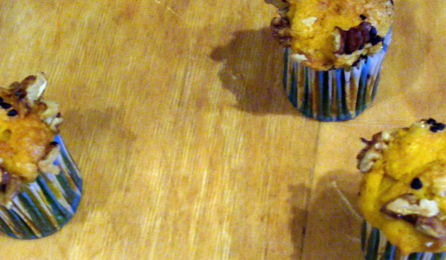 Рецепт тыквенных маффинов с грецкими орехами и кефиром