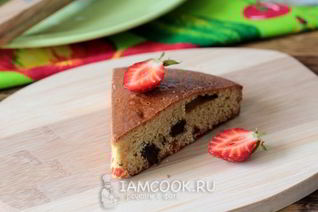 Манник на кефире с изюмом