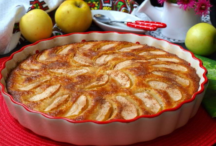 Манник на молоке с яблоками