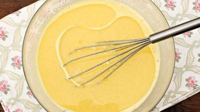 манник на воде с яйцами