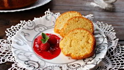 манник на воде с яйцами