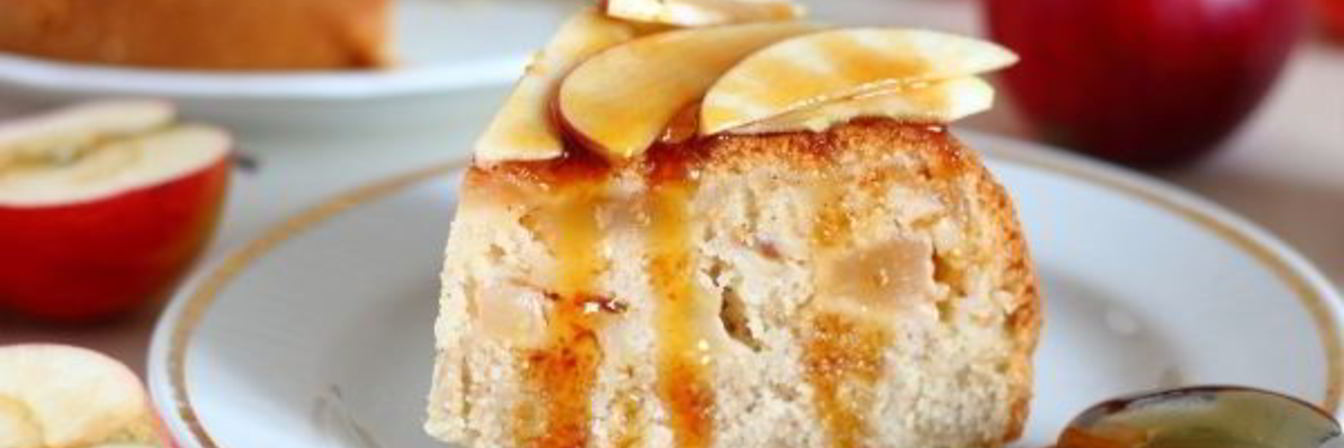 Манник с яблоками в мультиварке