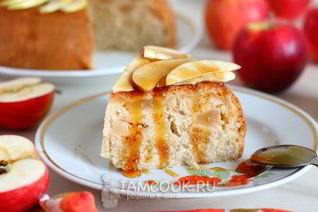 Манник с яблоками в мультиварке