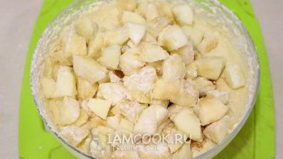 манник с яблоками в мультиварке