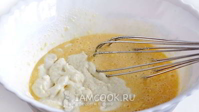 манник шоколадный с финиками и миндалем