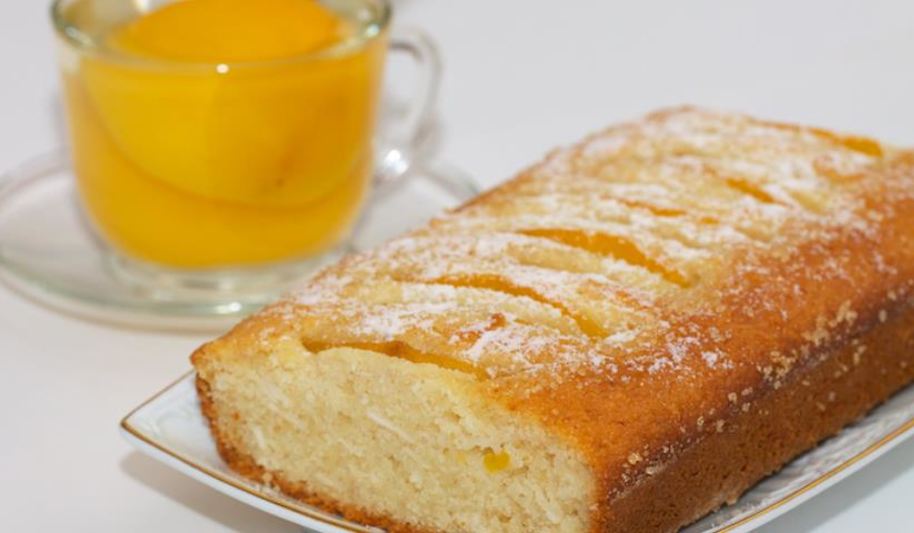 Рецепт постного кекса-манника с кокосом и персиками