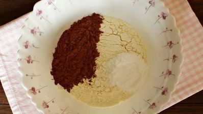 шоколадный манник с халвой