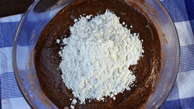 шоколадный манник с вишней