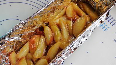 шоколадный манник с яблоками