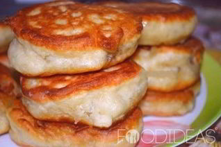 Дрожжевые оладьи на кефире