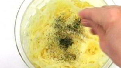 картофельные оладьи с лососем