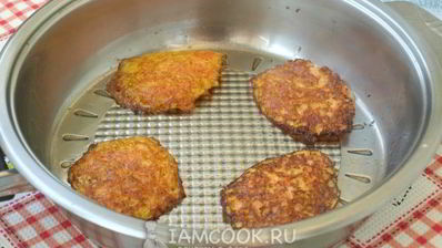 морковные оладьи с манкой