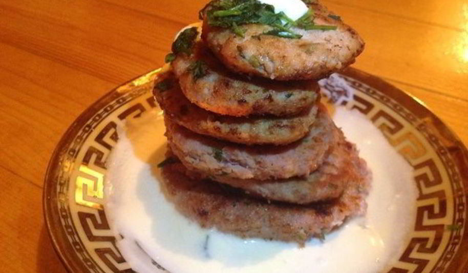 Рецепт оладий из курицы и рыбы