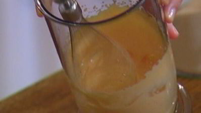 оладьи из рикотты с карамелизированной грушей